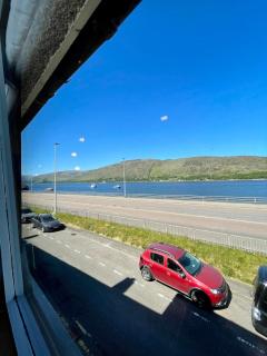 Town Centre Waterfront Apartment - Fort William - 8