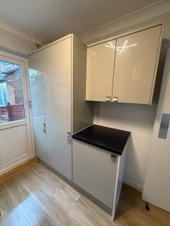 Modern double bed - Central Dartford - Dartford - 2