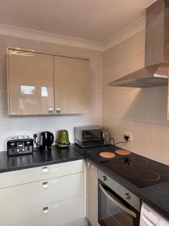 Modern double bed - Central Dartford - Dartford - 2