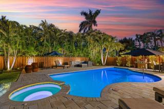 Gone Coastal - 1 Mile to Vanderbilt Beach! - Pool - Naples - 6
