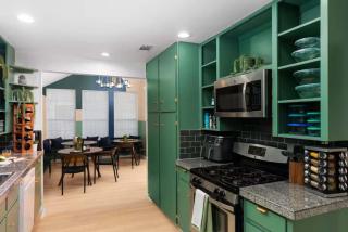 Content Casa Near Bars DT SAUNA Hot Tub - Austin - 3