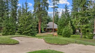 Larkspur Lookout in Suncadia - Fairway View, Hot Tub, Firepit, BBQ, Smart TV, Xbox, Fully Equipped Kitchen, Hi-speed Wi-Fi - 3