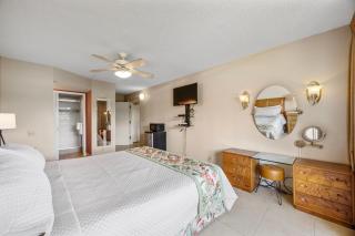 Experience luxury in a spacious 900 sq ft condo in South Kihei, featuring 2 bedrooms with king beds MBG402 - Wailea - 4