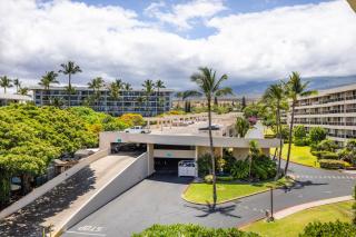 Experience luxury in a spacious 900 sq ft condo in South Kihei, featuring 2 bedrooms with king beds MBG402 - Wailea - 7