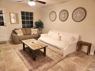 Fatimas Farmhouse - Jacksonville - 7