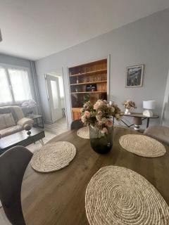 Appartement à 2 pas du centre, 2 chambres, parking - Aurillac - 8