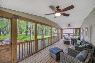 cozy home in arrowhead lake with huge screened in porch beach and lake and playground - 5