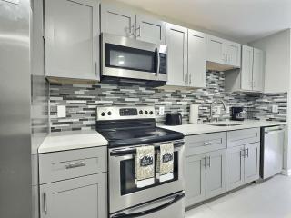 Conant Gray - 4