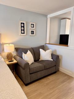 Charming 1Bedroom Suite w kitchenette and Pool Sunset Suites 5 - 2