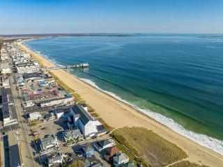 Walk to Beach Pier 1BR Suite with Pool Kitchenette Sunset Suites 10 - 1