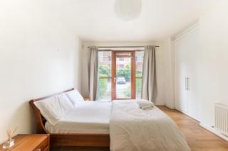 Spacious Two Bedroom Apartment - Dublin - 0