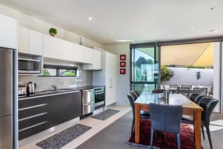 Modern Apartment, Central with Wi-Fi and Linen - Taupo - 6
