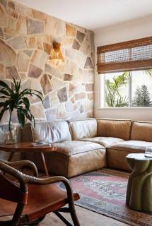 Sundowner Suite No. 2 - 6