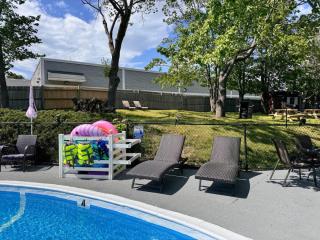 Walk to Beach Pier 1BR Suite with Pool Sunset Suites 11 - 1