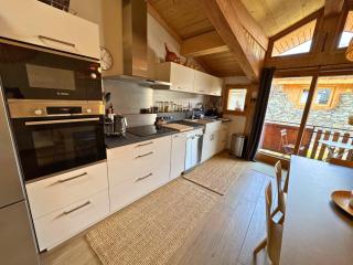Charmante maison de village rénovée 4 pièces, 3 niveaux, 80m², 6 pers, à St Marcel, proche pistes ski. - FR-1-452-381 - Saint-Marcel - 4