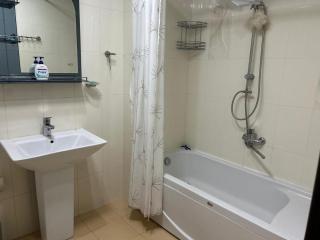 Cozy 1BR Near Elmler Metro , Cafés and 24 7 Market - Baku - 3