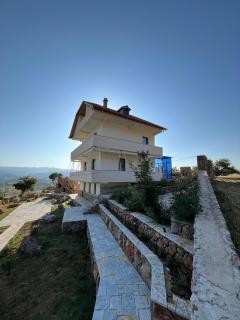 Guest House Novaku - - 0