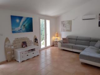 Villa avec petite piscine dans cadre verdoyant - Bollène - 6