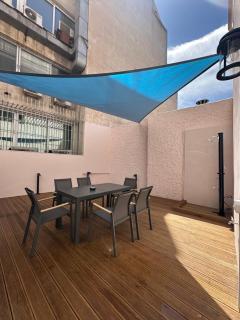 Emily in Athens - Central Veranda flat with Starlink - 6