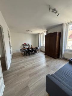 L'Appartement de Camille au Centre Ville de Verdun - 4