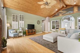 The Greenview Manor with Lake Views - Kimberling City - 8