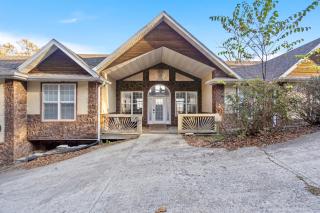 The Greenview Manor with Lake Views - Kimberling City - 7