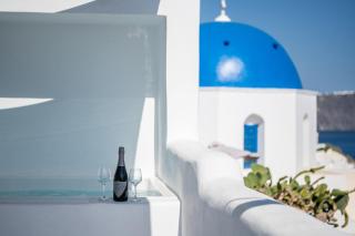 Three Domes Oia - an Iconic Collection - Oia - 9