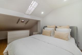WHome Stylish Top-Floor Flat in Iconic Chiado - Lisbona - 8