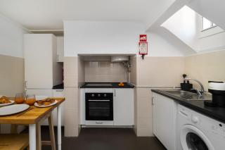 WHome Stylish Top-Floor Flat in Iconic Chiado - Lisbona - 3