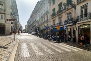 WHome Stylish Top-Floor Flat in Iconic Chiado - Lisbona - 1
