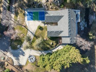 Yosemite Bass Lake VIEWS, 2 Homes, Games, Hot Tub - Coarsegold - 5