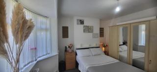 Lovely room like a home away home near the airport - Wythenshawe - 2