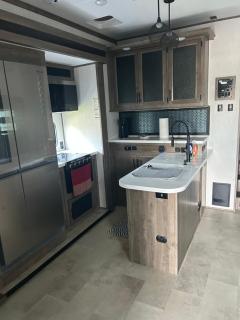 Raleigh RV Living- Sleeps 8 - 4