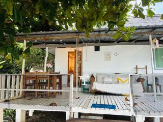 Oceanfront Villa at Bang po Beach-Koh Rooms - Ban Bang Po - 8