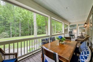 Bright Highlands Retreat Near Waterfalls and Trails - Highlands - 9