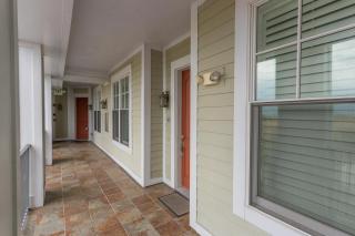 10 Waterfront Drive, #212 - 8