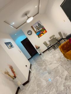 Wellingtons Luxurious and Cozy Apartment - Oyarifa - 8
