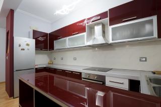 Spacious Modern Apartment with Stunning Town Views - Gjirokastër - 3