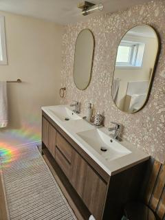 Bright and Cozy Studio - Riverview - 8