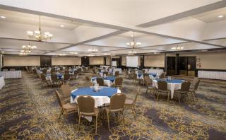 Coast Prince George Hotel by APA - Prince George - 1