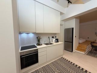 Kálm I - Curated Stays in the Historic Center - Calamata - 9