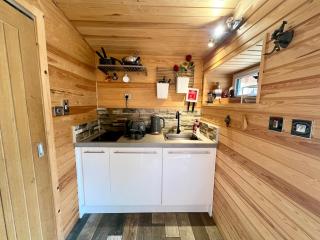 The Whisky Room - Highland Bothy by edradour1725 - Pitlochry - 3