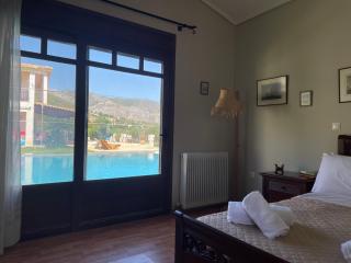 West Pool House - Kineta - 7
