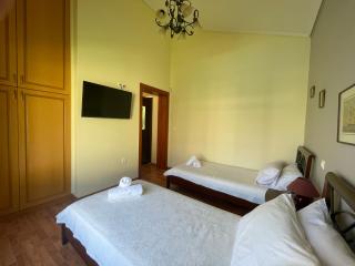 West Pool House - Kineta - 5
