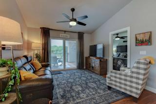 Table Rock Lookout Duo - Spacious Balcony - Branson - 8