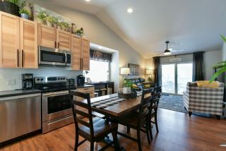 Table Rock Lookout Duo - Spacious Balcony - Branson - 3