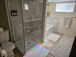 Bright and Cozy Studio - Riverview - 7