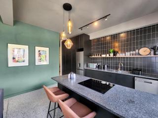 Stylish, modern, new, secure home - Kaapstad - 3