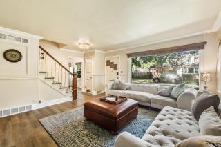 Cozy Evanston Villa with cinema and massage sofa - Evanston - 0