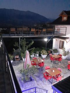 Bixhaku GuestHouse - Gjirokastër - 5